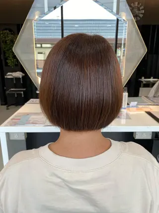 カラー HIKARI🐈‍⬛ レイヤー×デザインのヘアスタイル