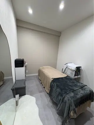 Beauty salon LUNA所属・LUNA / Sakikoの眉毛・アイブロウイメージ