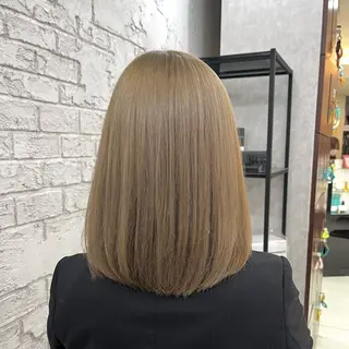 ミディアム 艶髪ブリーチカラー 💗manaka💗のヘアスタイル