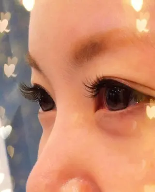 マツエク・マツパ ケイ チャンのネイルデザイン