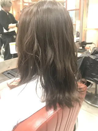 ミディアム カラー パーマ 増子 幹樹のヘアスタイル