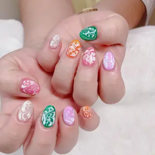 ネイル 根津 綾子のネイルデザイン