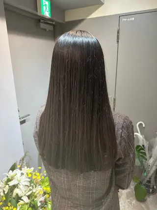 セミロング 縮毛矯正+モテカラー 🎀✨MIHOのヘアスタイル