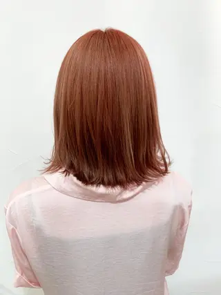 ミディアム カラー 乳井 悠香のヘアスタイル