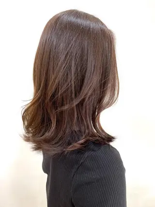 ミディアム カラー あずまぐち めぐみのヘアスタイル