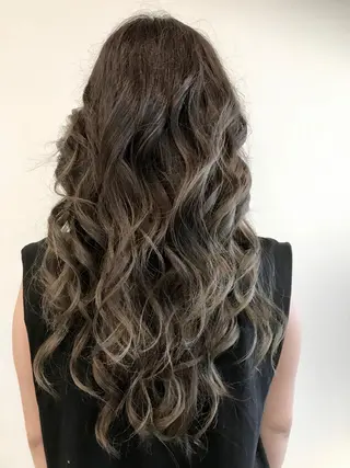 ロング カラー Hair make VERDA所属・富永 憲一郎のヘアスタイル