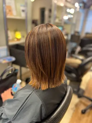 カラー 矢崎 身江子のヘアスタイル