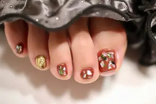 ネイル ママリンド　志村坂上店所属・しみ えんのネイルデザイン