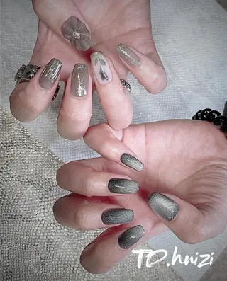 ミディアム めぐみのネイルサロン 惠のネイルデザイン