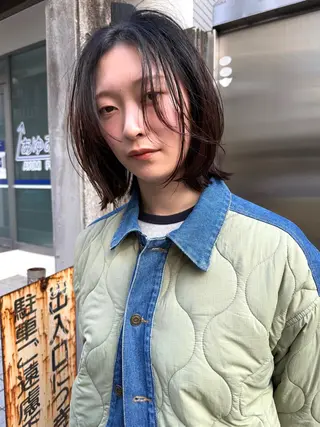 ミディアム レイヤー/顔周り/ Riku🪐のヘアスタイル