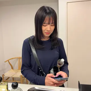 セミロング 冨井 ほのかのヘアスタイル