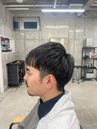 ショート メンズ 江頭 暁のヘアスタイル