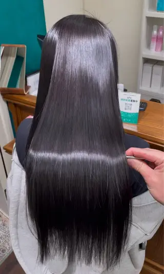 ロング gite KOHOKU所属・髪質改善レイヤー/ 雨のヘアスタイル