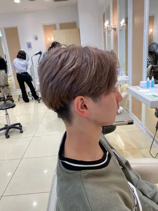 ショート カラー メンズ メンズ特化型美容師 栗山勇人のヘアスタイル