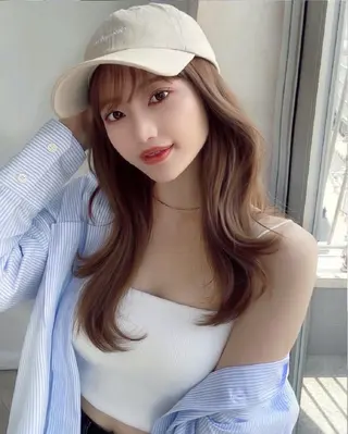 セミロング AINANLY 明治神宮前店所属・似合わせレイヤー モテカラー🤍三科のヘアスタイル