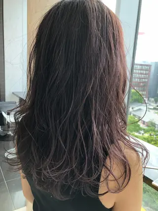 セミロング カラー パーマ 小田 莉加子のヘアスタイル