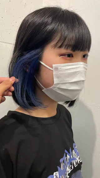 ショート オリーブカラー 長谷川のヘアスタイル