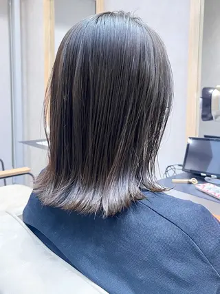 ミディアム 阿久津真衣 似合わせカットのヘアスタイル