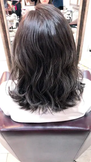ミディアム MAAT所属 AKANEのヘアスタイル