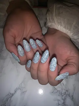 ネイル はな💎ネイル ワンホン、長さ出しのネイルデザイン