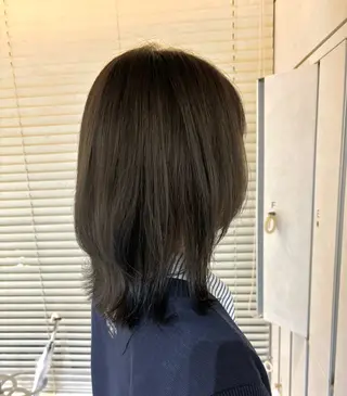 ミディアム Iris by artina 武蔵小杉店【イリス バイ アルティナ】所属・🎼レイヤー/顔周り カット/nene♬のヘアスタイル