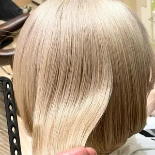 ショート カラー 🌈派手髪ハイトーン 🌈鈴木亮太🌈のヘアスタイル