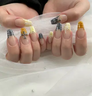 ネイル 東 千夏のネイルデザイン