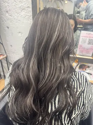 ロング カラー ヘアアレンジ 久米 治仁のヘアスタイル
