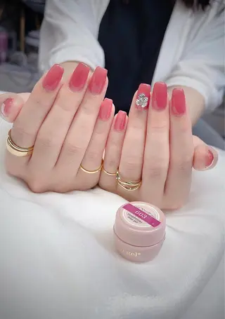 ミディアム めぐみのネイルサロン 惠のネイルデザイン