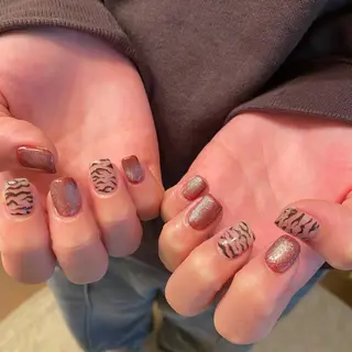 ネイル Amber21.所属・Nagahama Akariのネイルデザイン