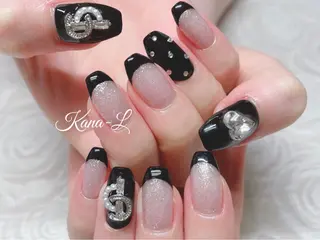 ネイル 芦辺 香奈のネイルデザイン