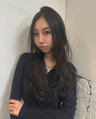 ロング カラー ナチュラル/艶カラー Momokoのヘアスタイル