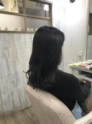 セミロング ネモトメイナ🌿‬ 今月末で退職しますのヘアスタイル