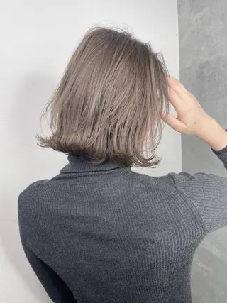 ミディアム _WHITE+ 南海難波店のヘアスタイル