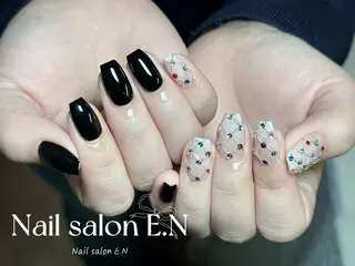 ネイル E.N🦋 長さ出し/持ち込みのネイルデザイン