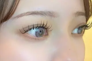 マツエク・マツパ My+ アメ村心斎橋 Lisa‎.𓍯 ‬のマツエク・マツパデザイン