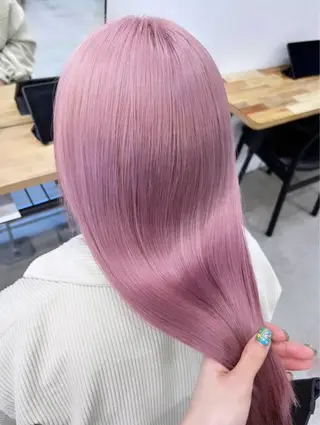 カラー パーマ hinata/ ハイトーンカラー🪽のヘアスタイル