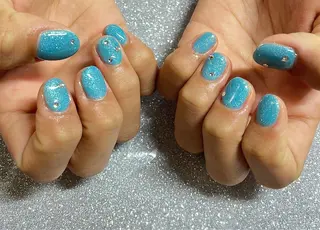 ネイル VIERU 🌈🎀💖のネイルデザイン