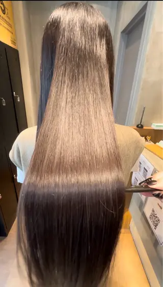 ロング loe treatment salon 博多店所属・🪽透明感カラー🪽 ｌｏｅ五十嵐のヘアスタイル