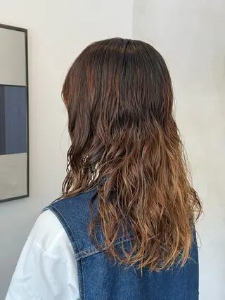 セミロング パーマ UNFEIGNED02所属・カイ/名古屋・伏見 カットモデルのヘアスタイル