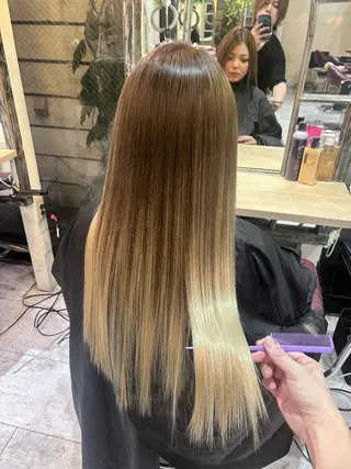 ロング カラー イズ ミのヘアスタイル