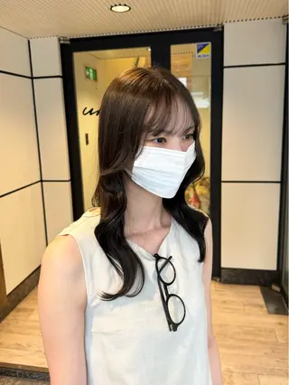 ロング カラー 内沼 恵留菜のヘアスタイル