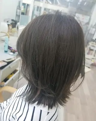 ミディアム カラー 関口 友菜のヘアスタイル