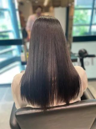 ミディアム 美髪矯正 Rioのヘアスタイル