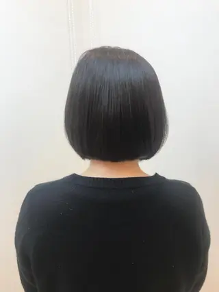 ショート カラー 湯浅 了一のヘアスタイル