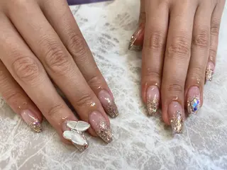 ネイル salon  Lilou所属・salon Lilouのネイルデザイン