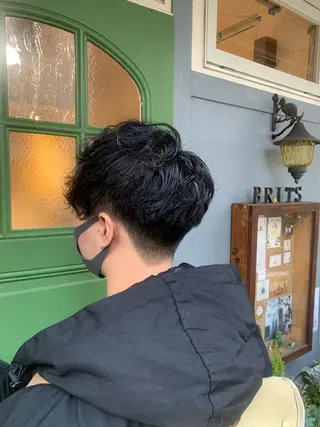 ショート パーマ メンズ 清水千優/パーマ/透 明感カラー/メンズのヘアスタイル