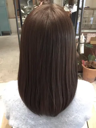 セミロング カラー いしだ みさきのヘアスタイル