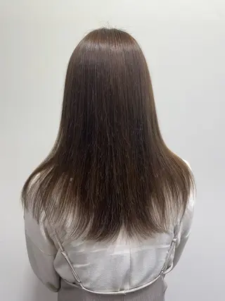ロング カラー KARIOCA HEAD DESIGN所属・Sakairi Yunaのヘアスタイル