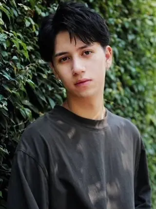 カラー ALLENhair 森野太一のヘアスタイル